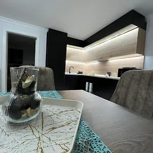 Luxury Golem (Tirana)