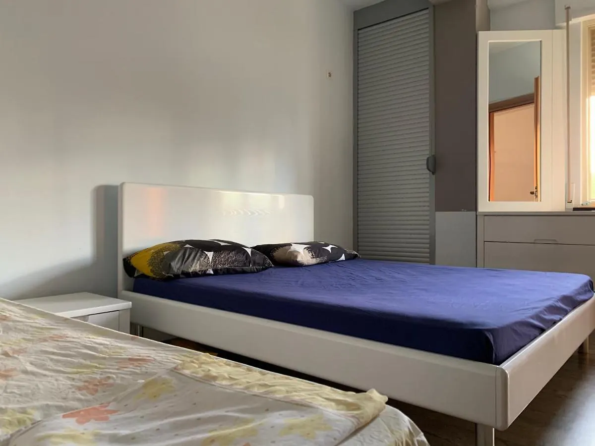 Florindas Apartment Qerret Golem